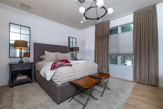 Photo #4: 21036599 Listing