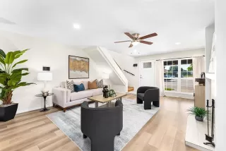 Photo #6: 21036838 Listing 