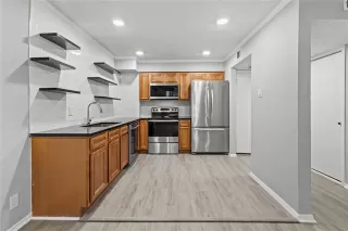 Photo #3: 21036841 Listing 