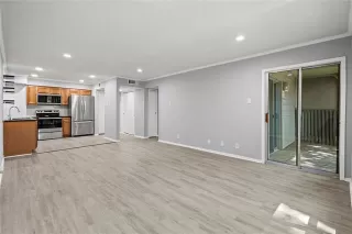 Photo #6: 21036841 Listing 