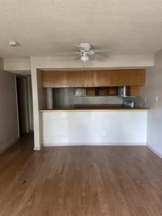 Photo #2: 21037212 Listing 