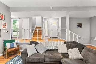 Photo #4: 21038059 Listing 