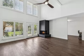 More Details about MLS # 21038382 : 2912 WOODCROFT