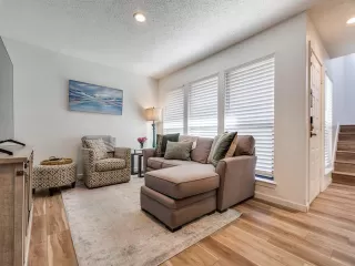 Photo #4: 21038443 Listing 