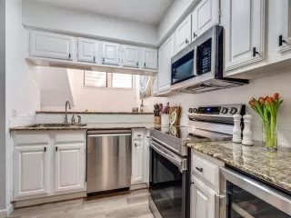 Photo #6: 21038443 Listing 