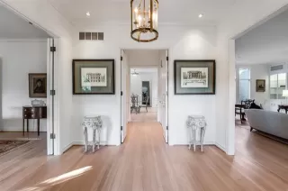 Photo #3: 21038633 Listing