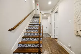 Photo #3: 21038818 Listing