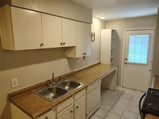 Photo #6: 21039254 Listing 