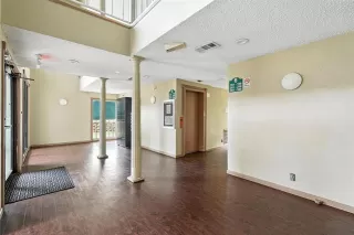 Photo #2: 21039345 Listing