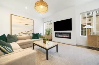 More Details about MLS # 21040465 : 4113 HOLLAND AVENUE #102