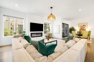 Photo #6: 21040465 Listing 