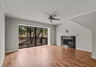 Photo #3: 21040775 Listing