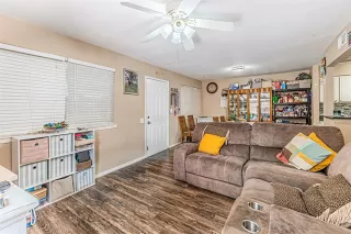 Photo #3: 21040984 Listing