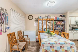 Photo #4: 21040984 Listing