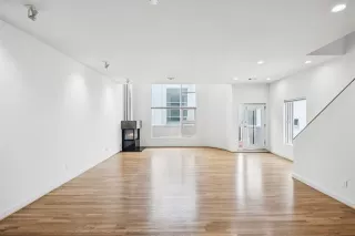 Photo #6: 21040986 Listing 