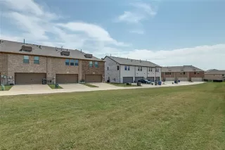 Photo #2: 21041915 Listing