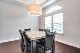 Photo #5: 21041931 Listing