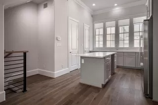 Photo #3: 21041990 Listing 
