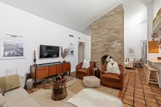 Photo #3: 21042610 Listing 