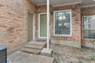 Photo #2: 21042734 Listing