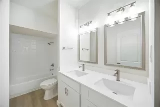 Photo #5: 21042735 Listing 