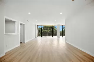 Photo #6: 21042735 Listing 