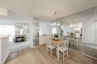 More Details about MLS # 21042827 : 3404 COUNTRY CLUB W DRIVE #162