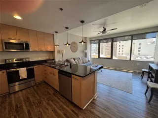 Photo #3: 21043045 Listing 