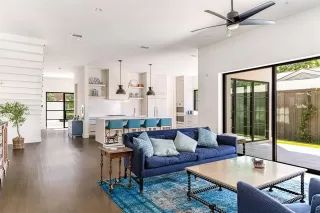 Photo #2: 21043244 Listing