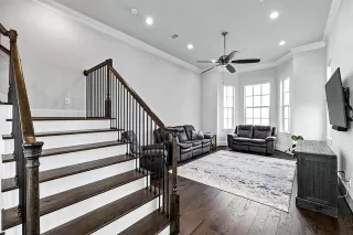 Photo #6: 21043276 Listing 