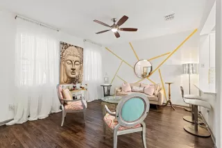 Photo #5: 21043819 Listing 