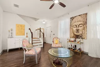 Photo #6: 21043819 Listing 