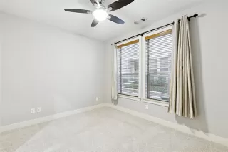 Photo #5: 21043847 Listing