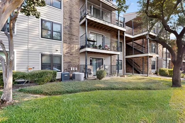 MLS: 21043946 Condo For Sale