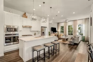 Photo #2: 21044269 Listing