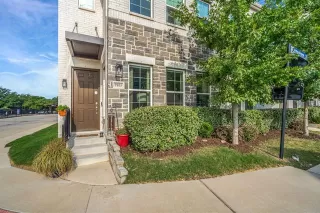 Photo #5: 21044269 Listing