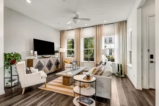 Photo #6: 21044269 Listing