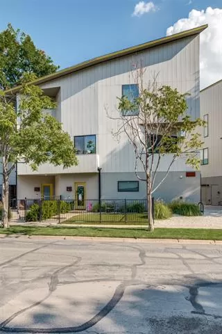 Photo #3: 21044603 Listing