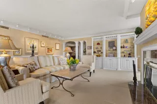 Photo #6: 21044770 Listing 