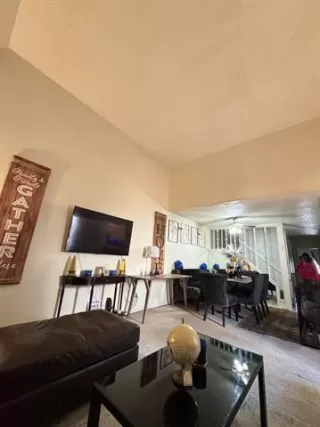 Photo #6: 21044902 Listing 