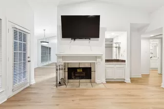 Photo #3: 21045086 Listing 