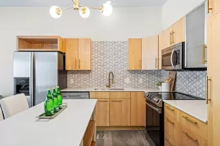 Photo #4: 21045193 Listing 