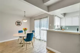 Photo #6: 21045600 Listing 