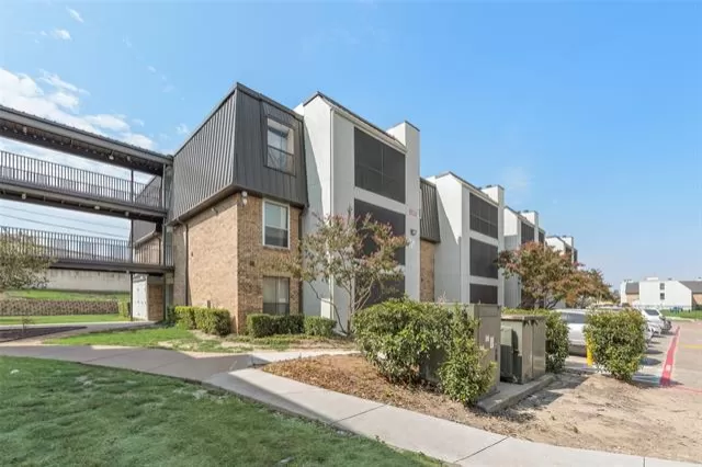 MLS: 21046093 Condo For Sale