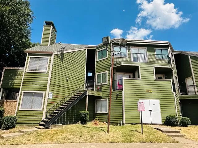 MLS: 21046291 Condo For Sale