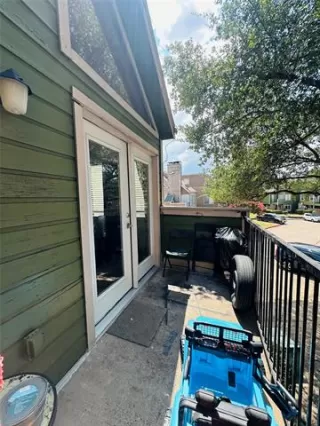 Photo #6: 21046291 Listing