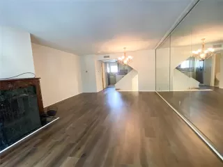 Photo #4: 21046434 Listing