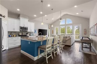 Photo #6: 21046778 Listing 