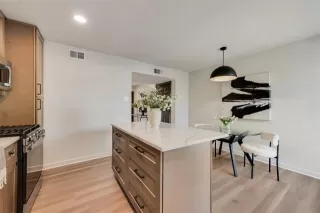 Photo #4: 21047346 Listing 