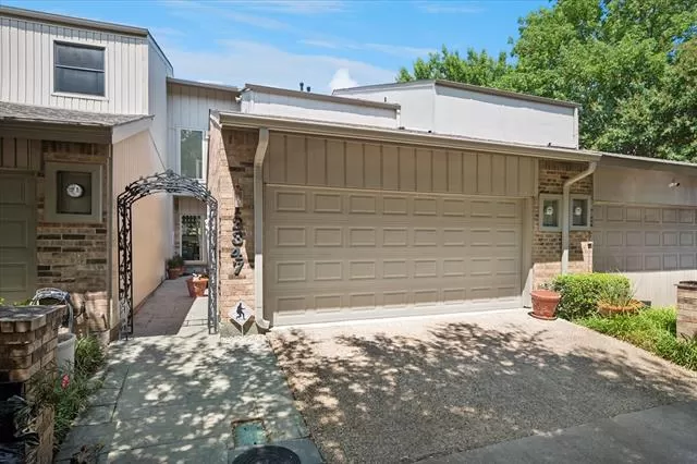 MLS: 21047435 Condo For Sale